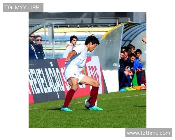 被足球队伍抛弃的球星逆袭之路:从低谷到巅峰的奋斗故事 被足球队伍抛弃的球星逆袭之路:从低谷到巅峰的奋斗故事