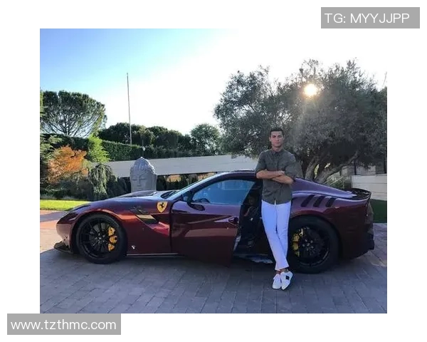 球星同款足球包包助力时尚与实用兼备的潮流风尚 球星同款足球包包助力时尚与实用兼备的潮流风尚